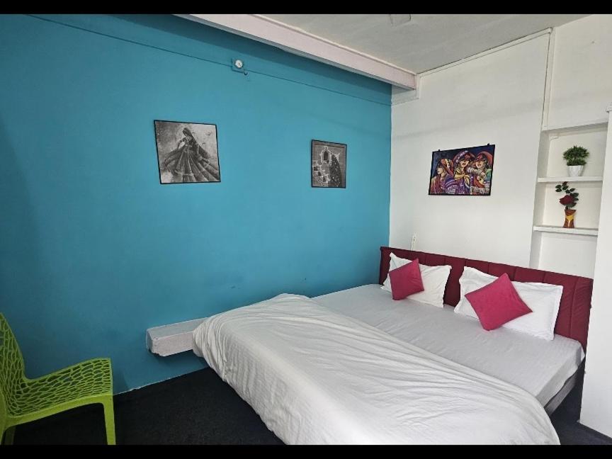 City And Palace View Guest House Удайпур Номер фото